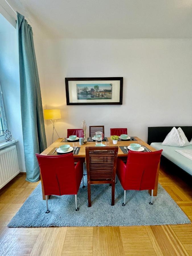 Nice Apartment Close To City Center Виена Екстериор снимка
